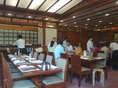 《CF》6月的快乐 双重VIP限时购|开云电竞app下载安装(图2) 开云电竞